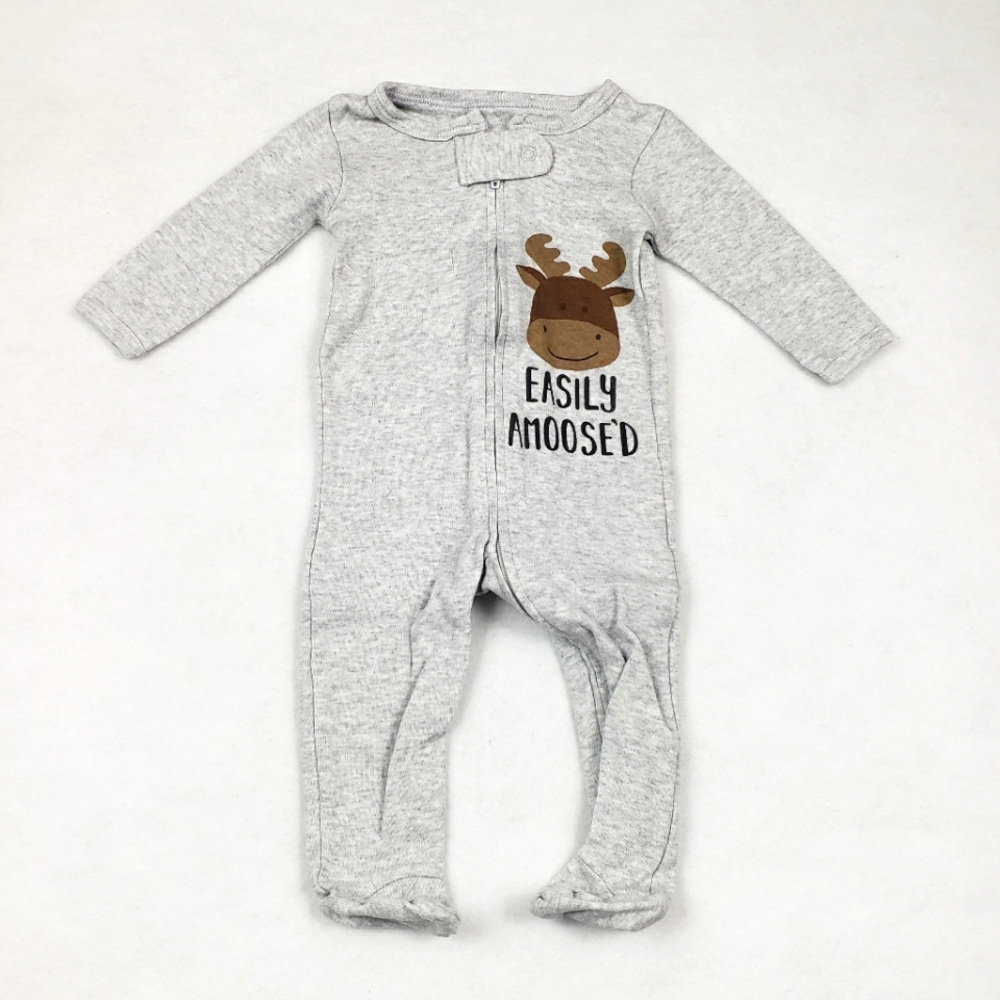 The Peanutshell Layette "Easily Amoose'd" Footed Pajamas Size 6 Months